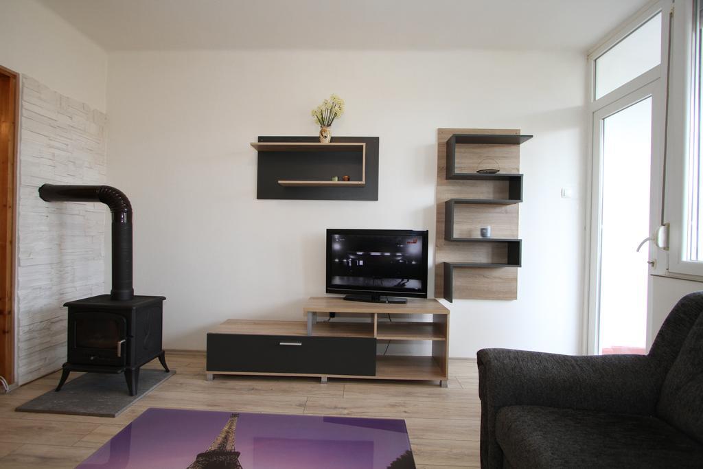 Apartment Lovrin Zára Kültér fotó
