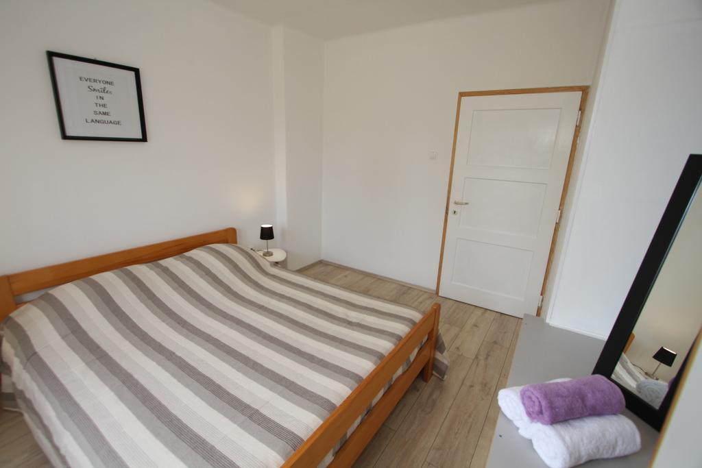 Apartment Lovrin Zára Kültér fotó