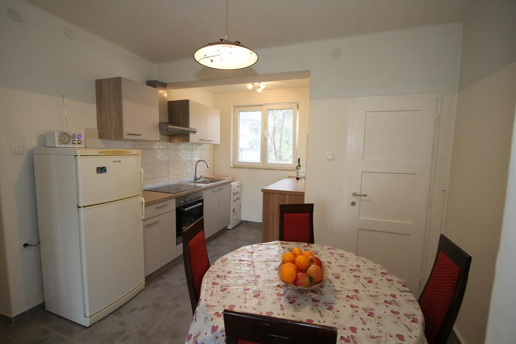 Apartment Lovrin Zára Kültér fotó